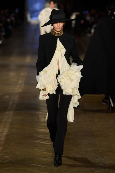 Look 36